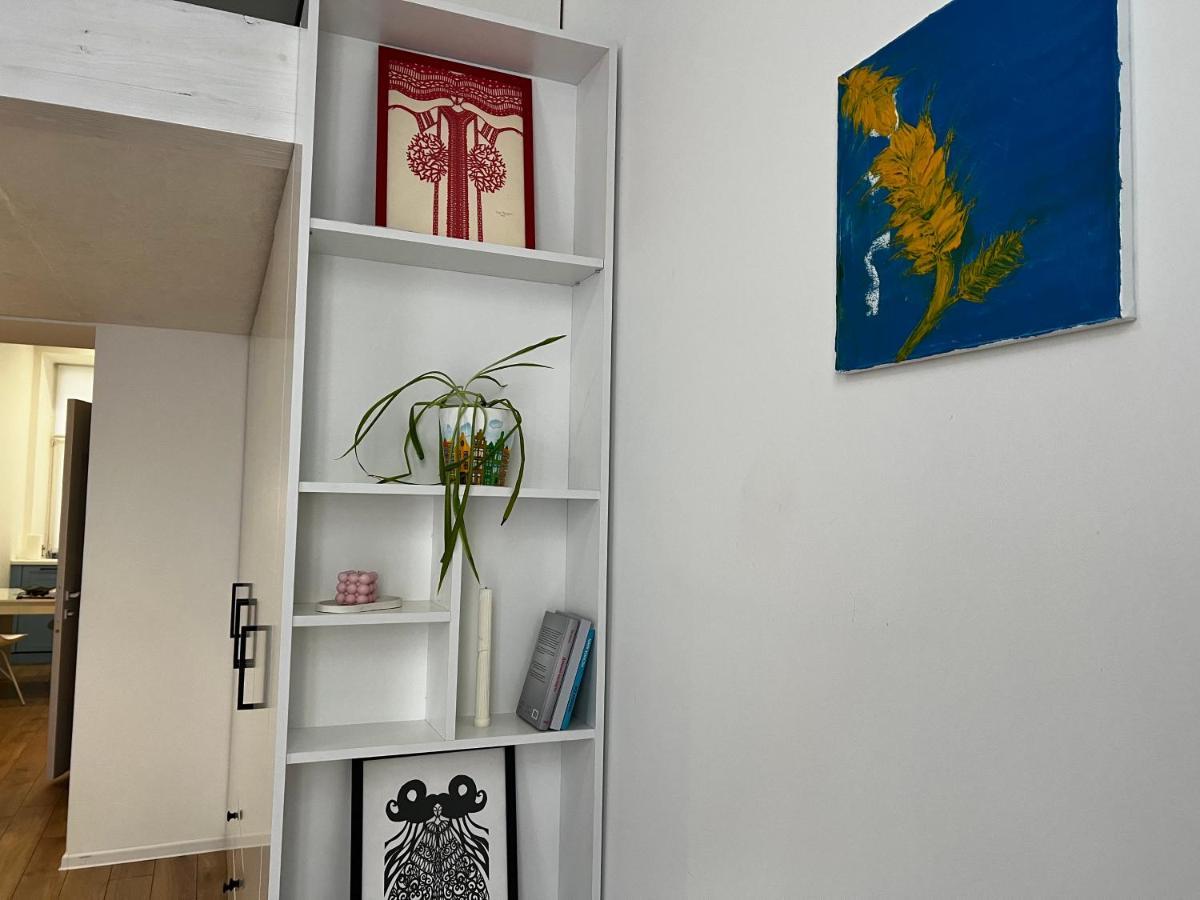 Apartment Lesya Kurbasa Leopoli Esterno foto